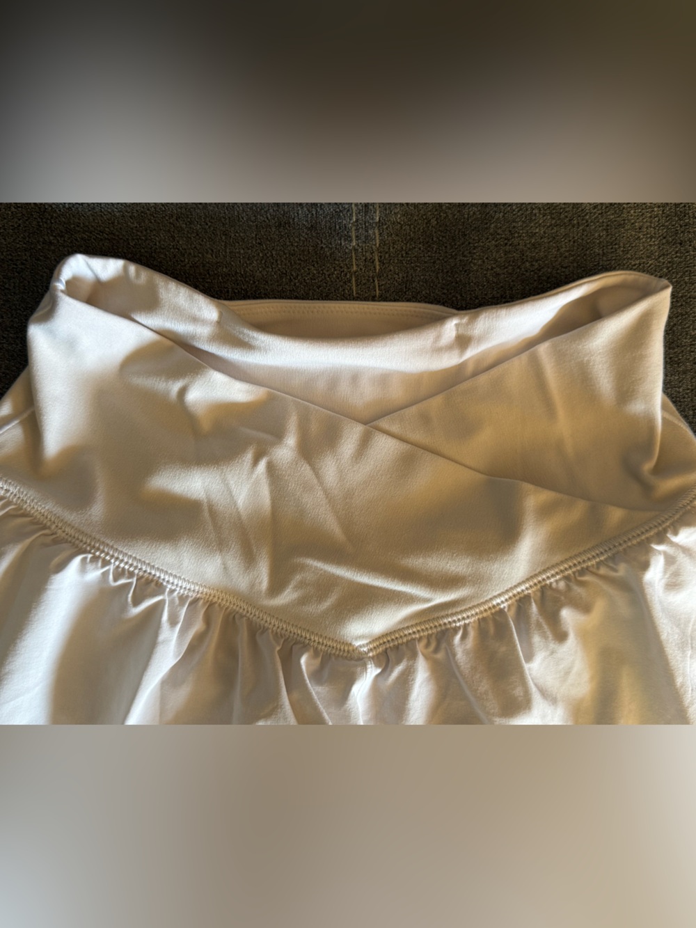OFFLINE by Aerie Real Me Crossover Flowy Shorts White Small - Picture 8 of 12